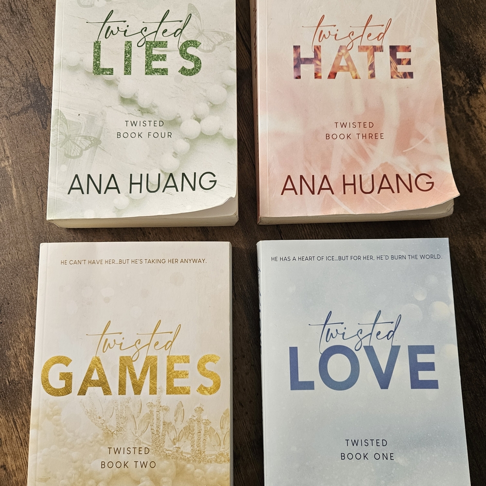 Twisted Series Book Set - Multicolor